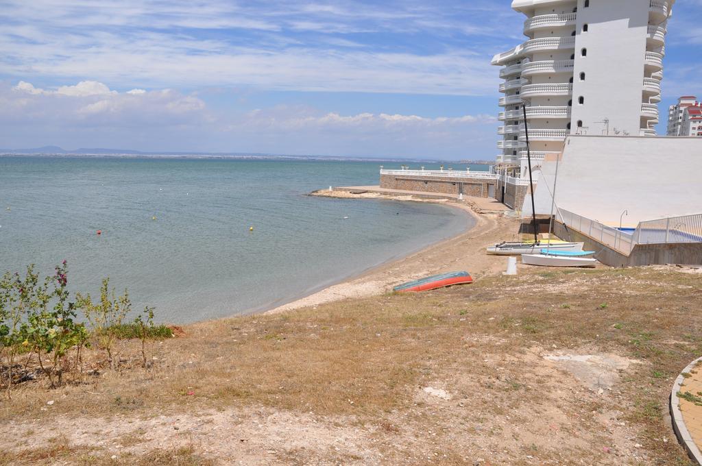 Apartamentos Vistamar La Manga del Mar Menor Luaran gambar